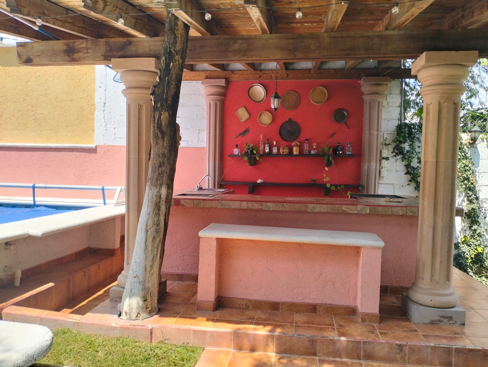 Alberca privada de Casa Irazú