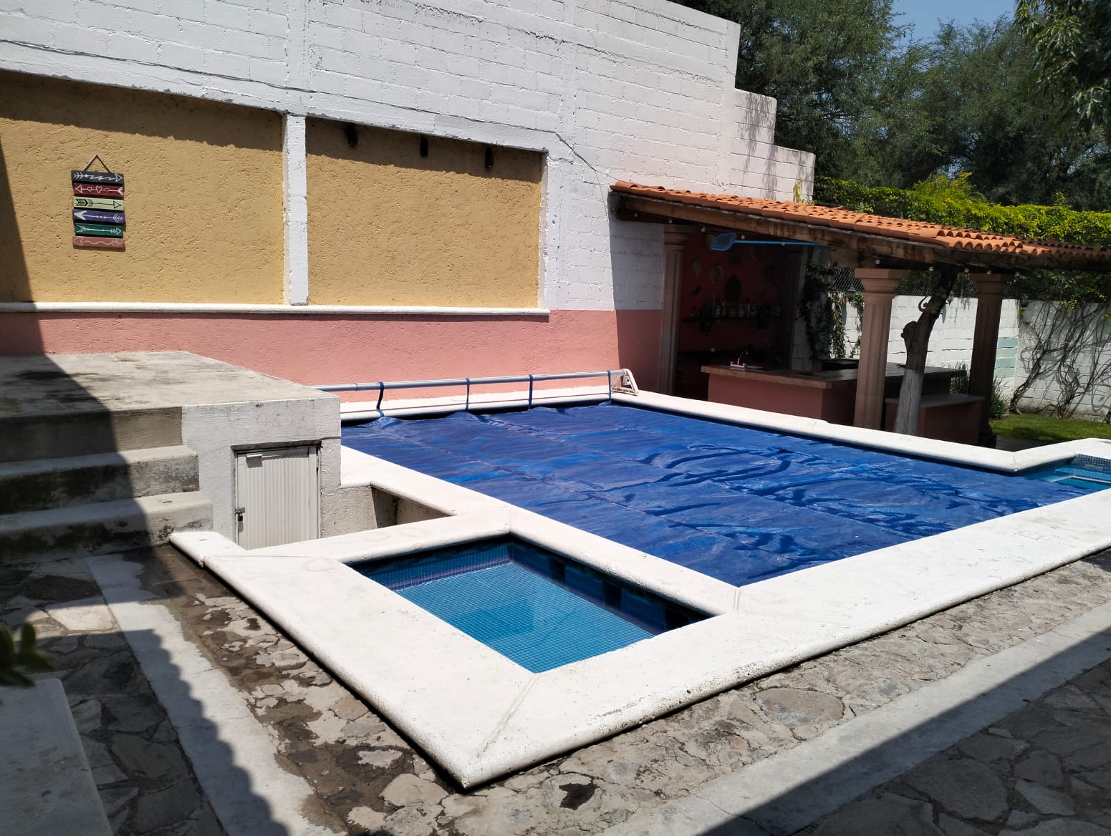 Alberca privada de Casa Irazú